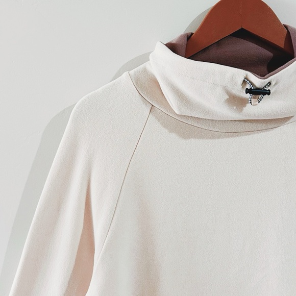 Varley Tops - soulcycle | varley adkisson longsleeve in sandshell ↷